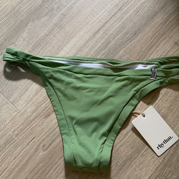 Rhythm swimsuit bottom - Picture 3 of 4